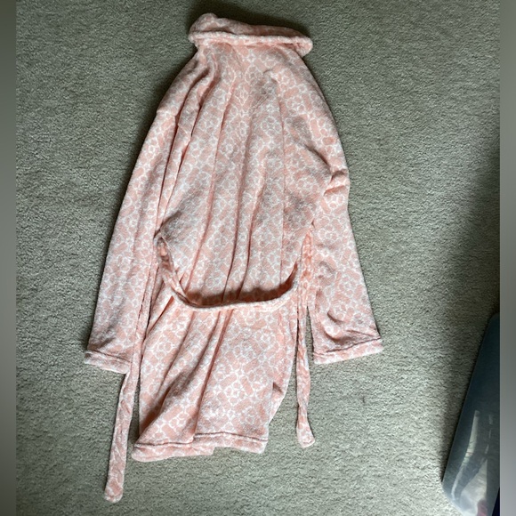 Hotel Spa Collection Robe NWT - Picture 2 of 4